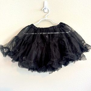 Child’s M/L black petticoat / crinoline - great for dance or Halloween costumes!
